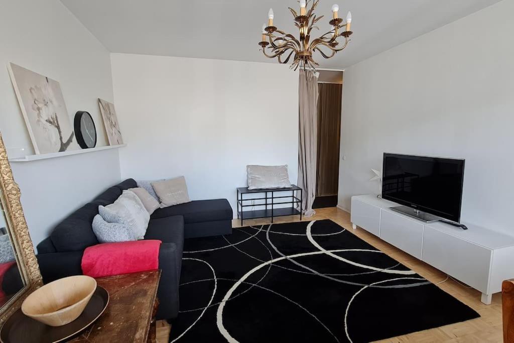 Scandinavian 2-rooms Center Apartment Helsinki